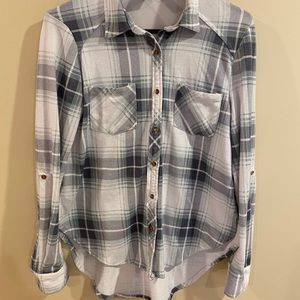Super Soft Button Down Plaid Top size Medium